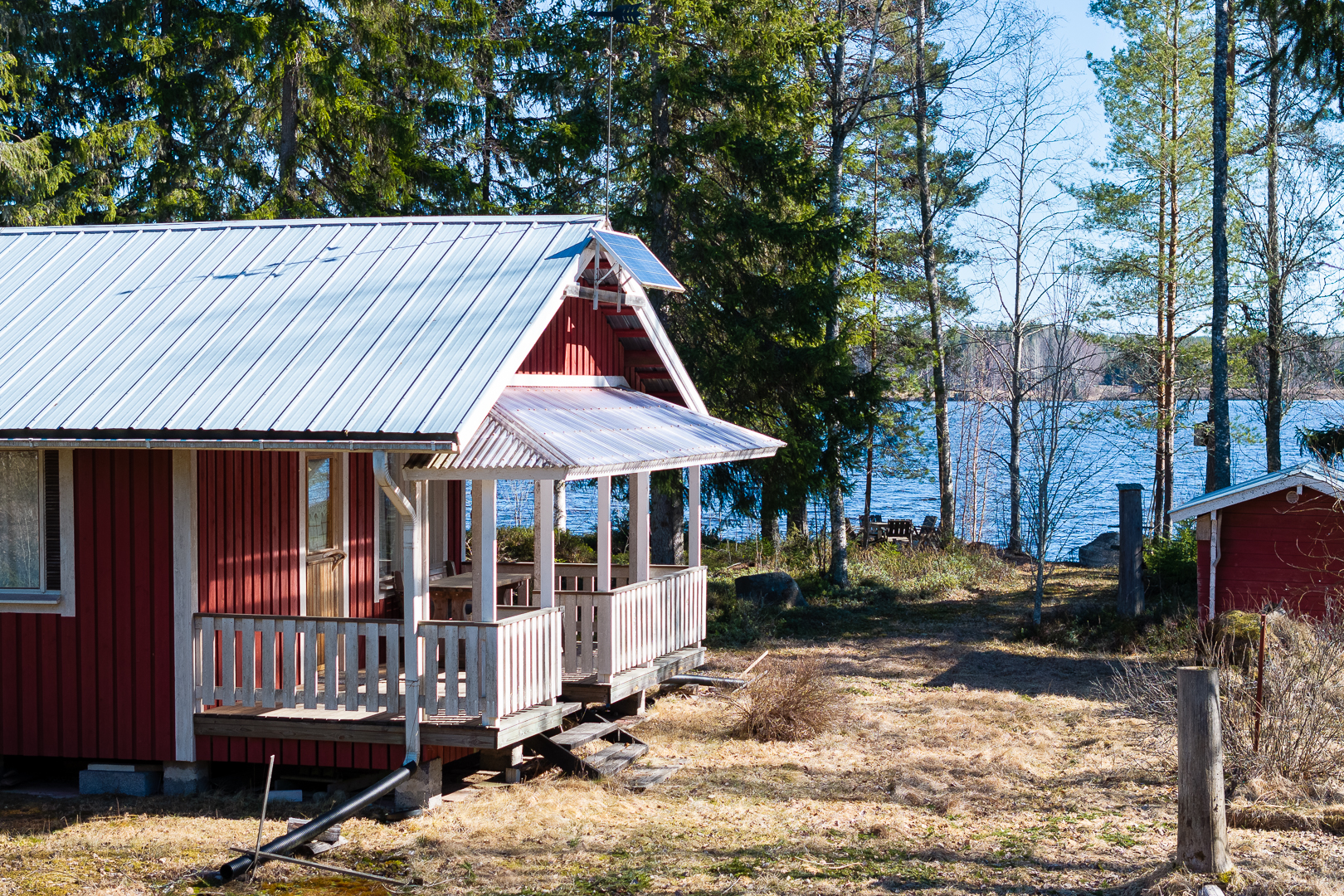 <b>R�ukas, Komossa</b><br />
Sommarstuga 45 m�, bastu, tomt 3 202 m�, bilv�g