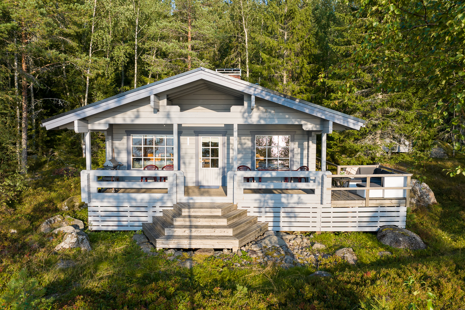 <b>Oxkangar, Kalot, Kuljtrskvgen 104</b><br />
Sommarstuga 54 m, 3r + k + bastu, tomt 9920 m, vsterlge