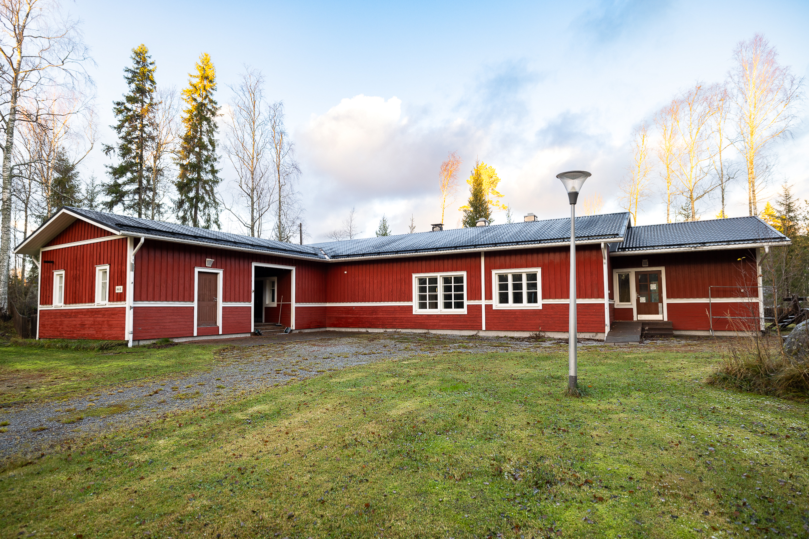 <b>Maxmo, Srkimo 861</b> 
F.d Rdluvan daghem i Srkimo. 270 m/238m. Tomt outbrutet omrde ca 5500 m